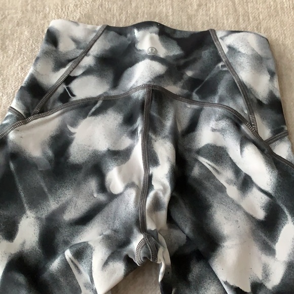 lululemon Train Times 7/8 Pant - Picture 4 of 5